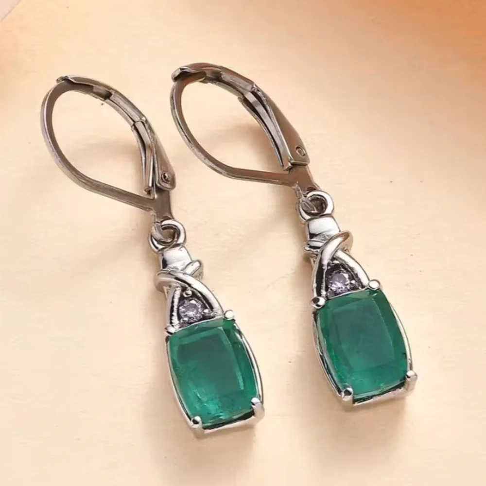 Emeraldine Quartz Simulated Tanzanite Color Diamond Lever Back Earrings
